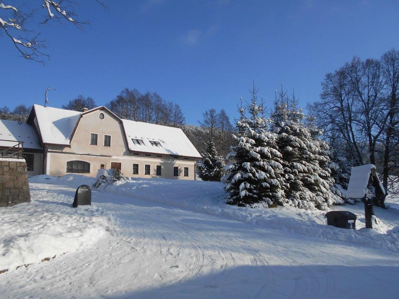 Penzion Vapenka Horní Maršov Exteriör bild